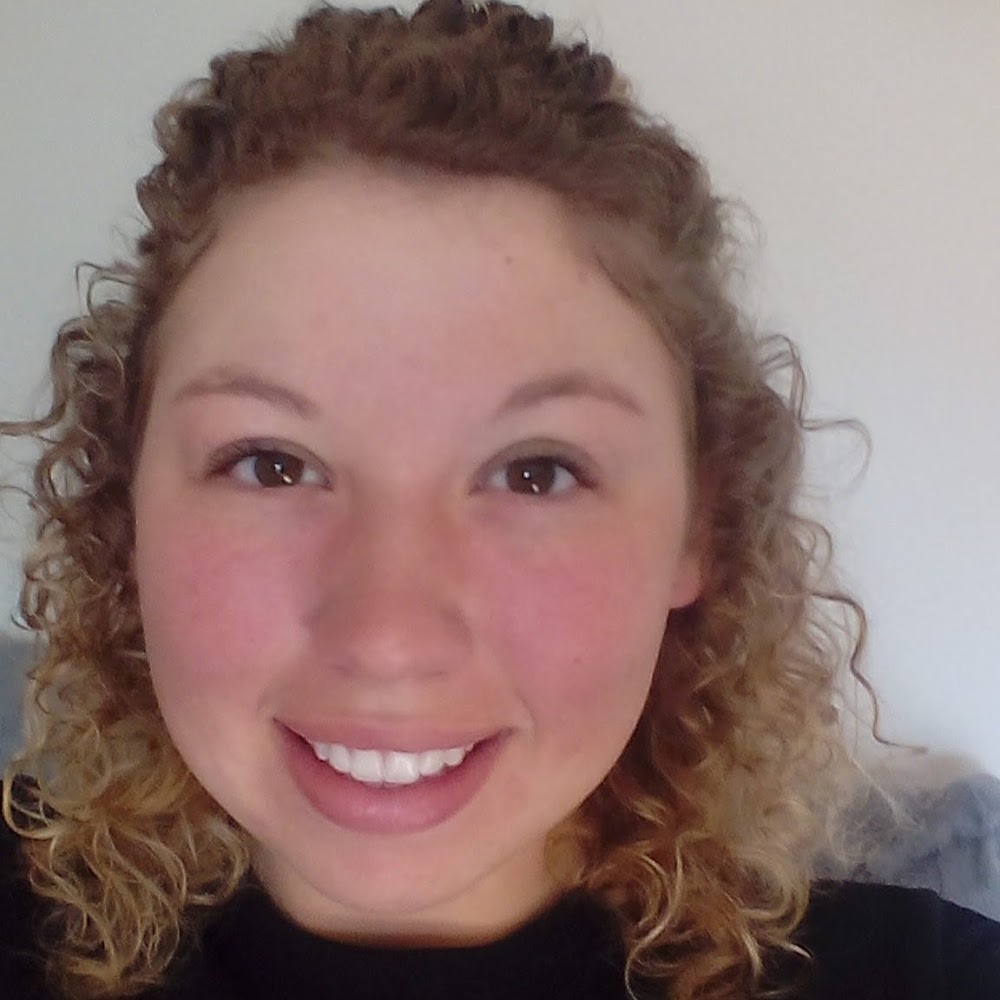 Meet your Posher, Caitlin